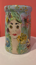 Load and play video in Gallery viewer, BeerStein dripping with 22kt gold
